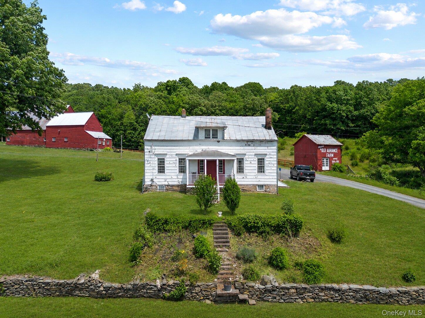 148 N Creek Road
