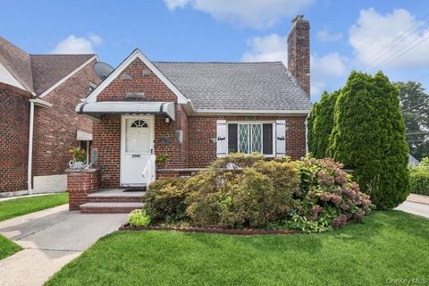 5006 Marathon Parkway Little Neck NY 11362