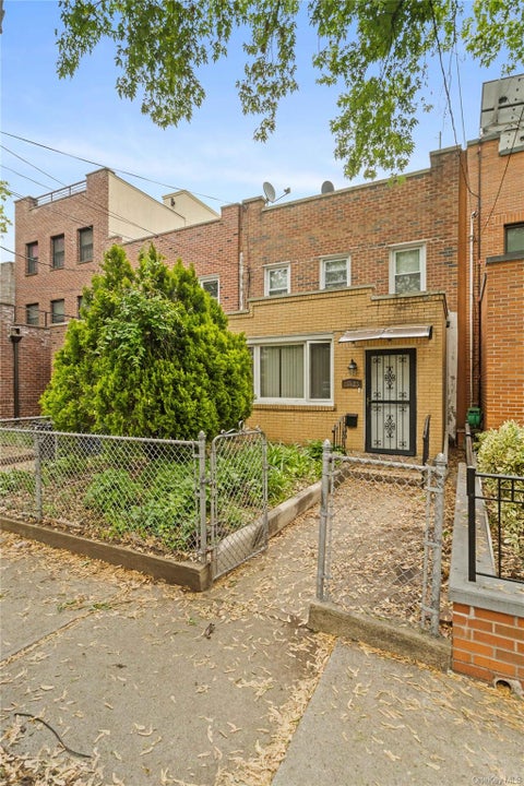 Photo of 2325 24th Street, Astoria, NY 11105 (MLS # 999359)