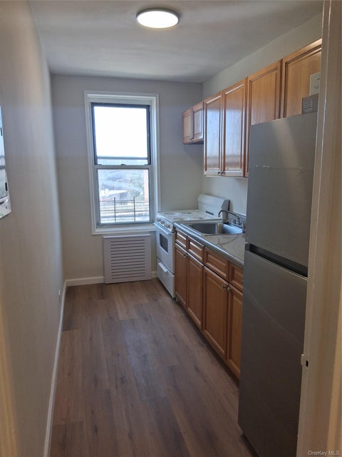 Homes For Sale - 2235 Cruger Avenue #5F<br/> Bronx, NY 10467