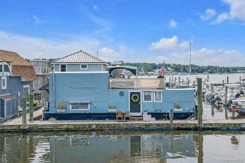 Homes For Sale - 24 Matinecock Avenue<br/> Nassau County, Port Washington, NY 11050