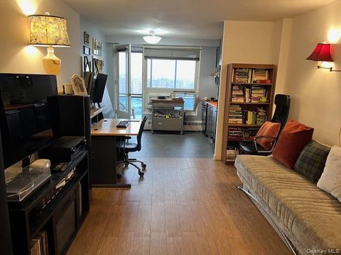 Photo of 97-10 62 Drive Dr #12-N, Rego Park, NY 11374 (MLS # 952448)