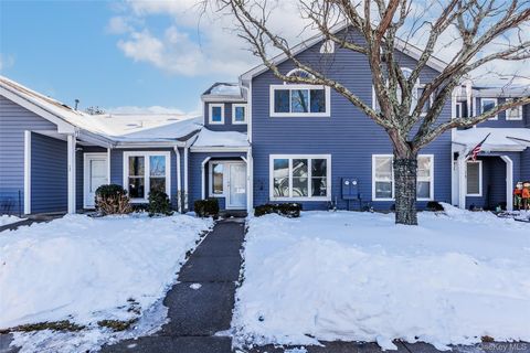 Photo of 728 Birchwood Park Drive, Middle Island, NY 11953 (MLS # 957224)