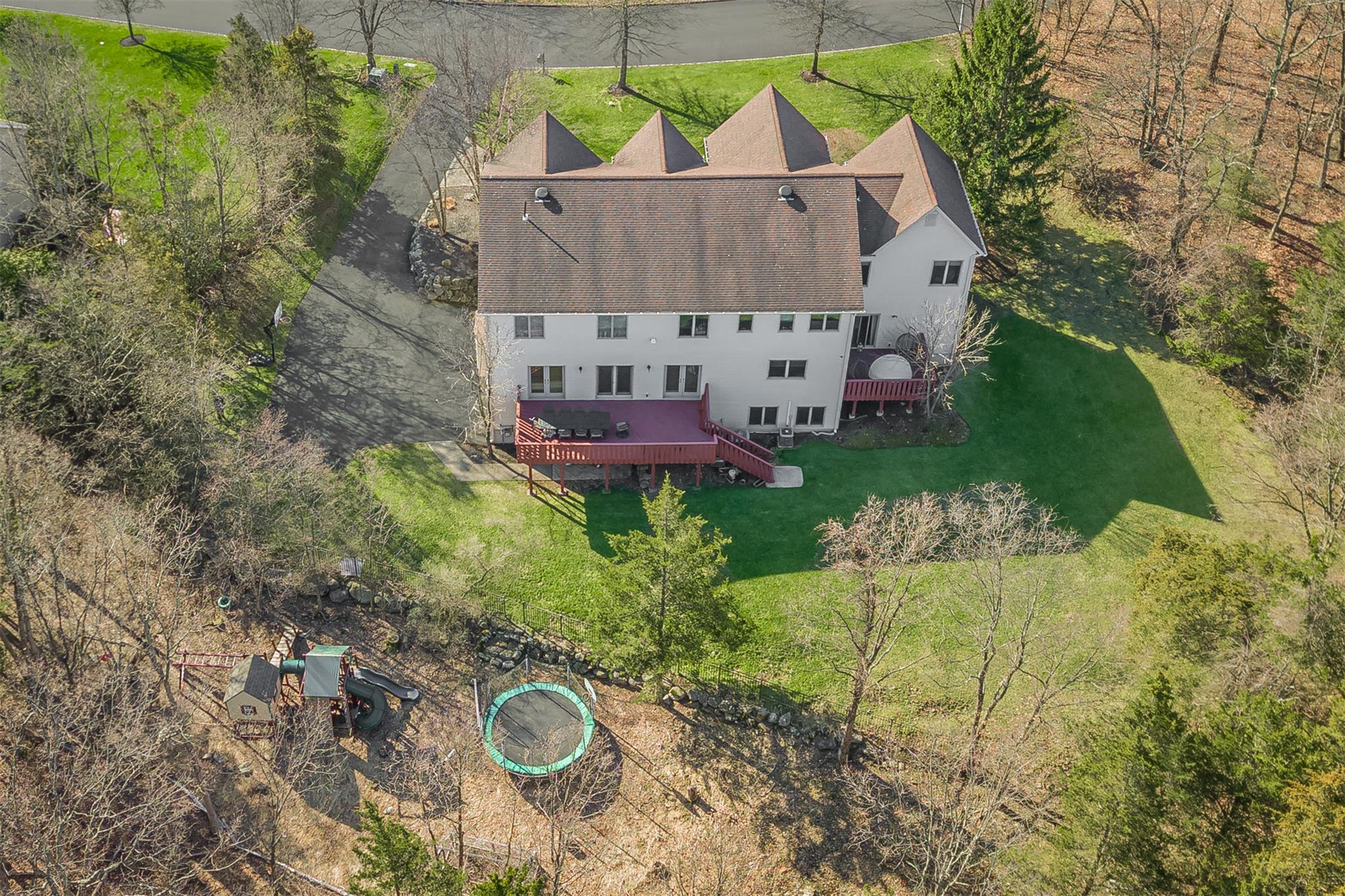 38 Powder Horn Drive, Suffern, New York image 46