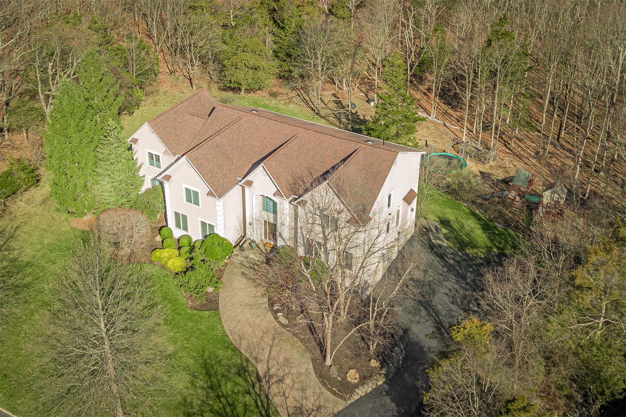 38 Powder Horn Drive, Suffern, New York image 50