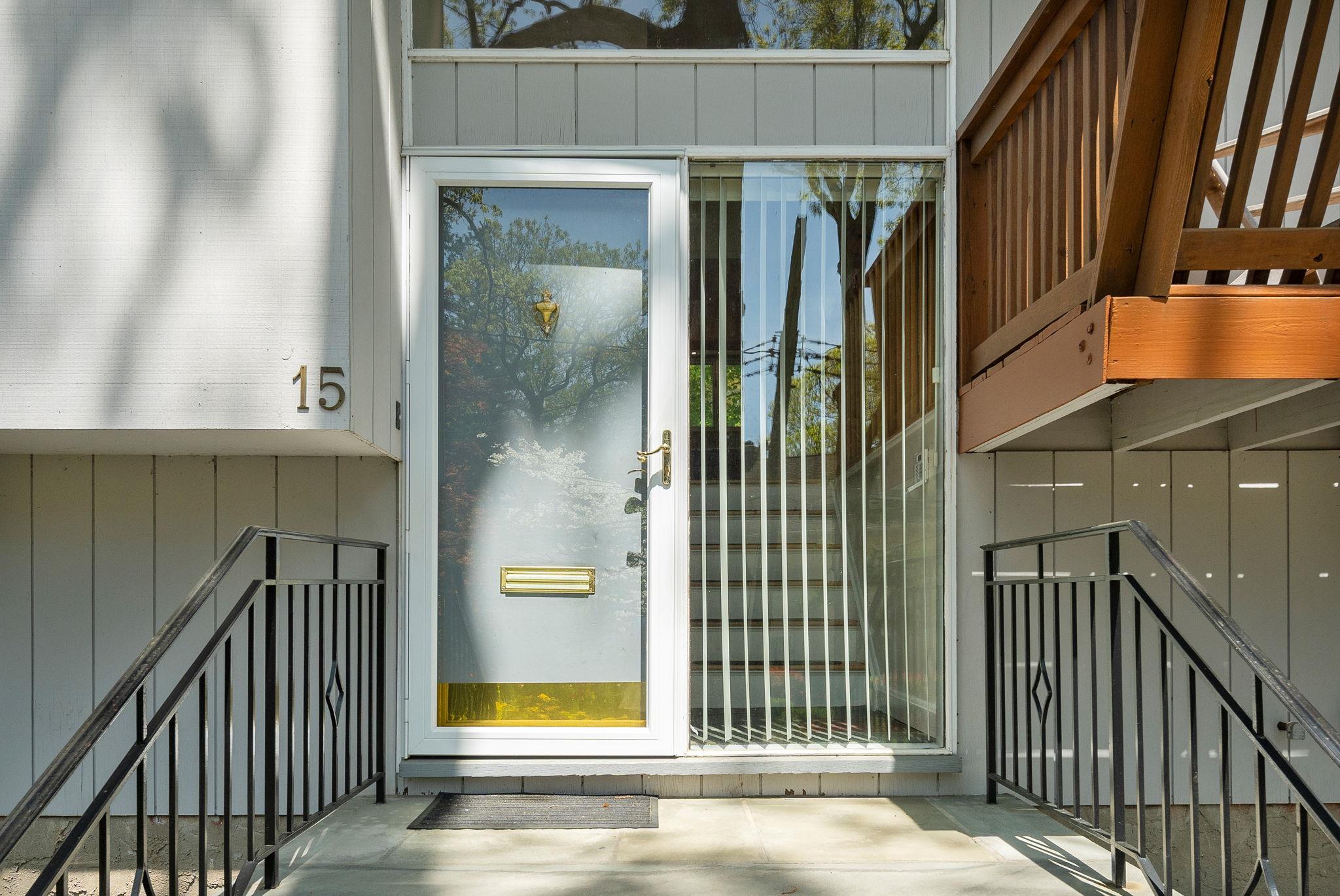 15 Floral Drive