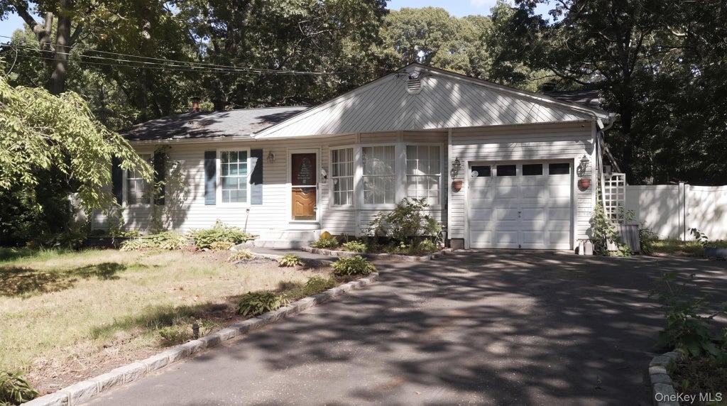 Photo of 254 Auborn Avenue, Shirley, NY 11967 (MLS # 1048640)