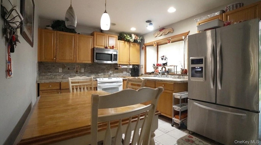 Photo of 254 Auborn Avenue, Shirley, NY 11967 (MLS # 1048640)