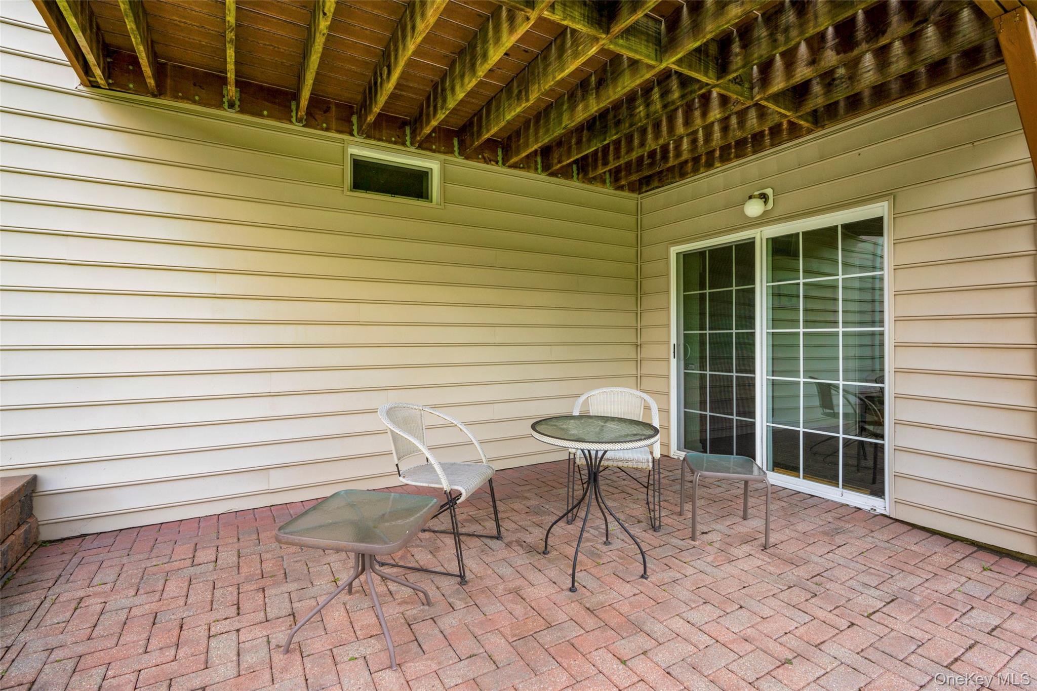 Fishkill, New York 12524, United States, 4 Bedrooms Bedrooms, ,4 BathroomsBathrooms,Residential,Active,209703