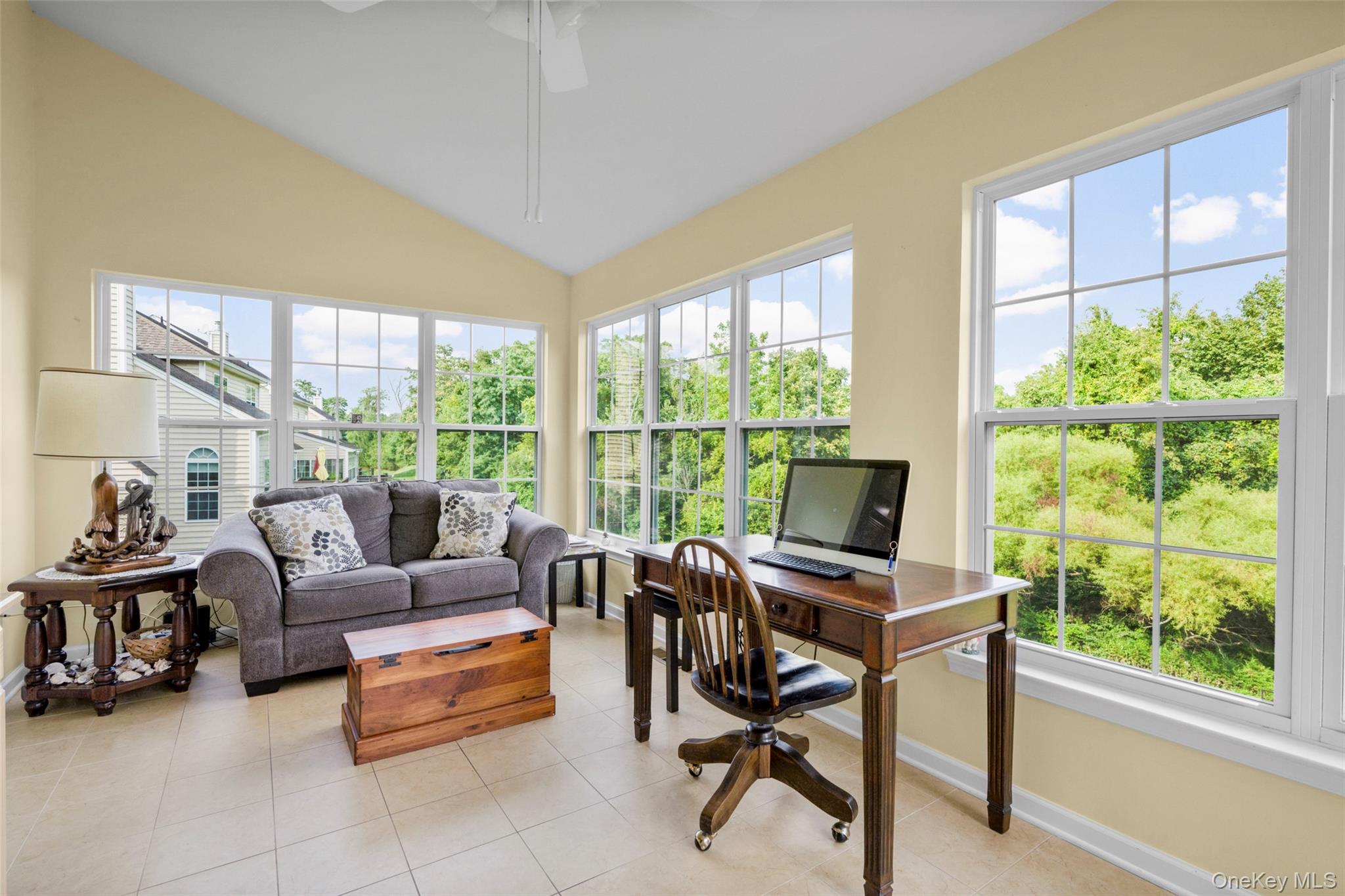 Fishkill, New York 12524, United States, 4 Bedrooms Bedrooms, ,4 BathroomsBathrooms,Residential,Active,209703