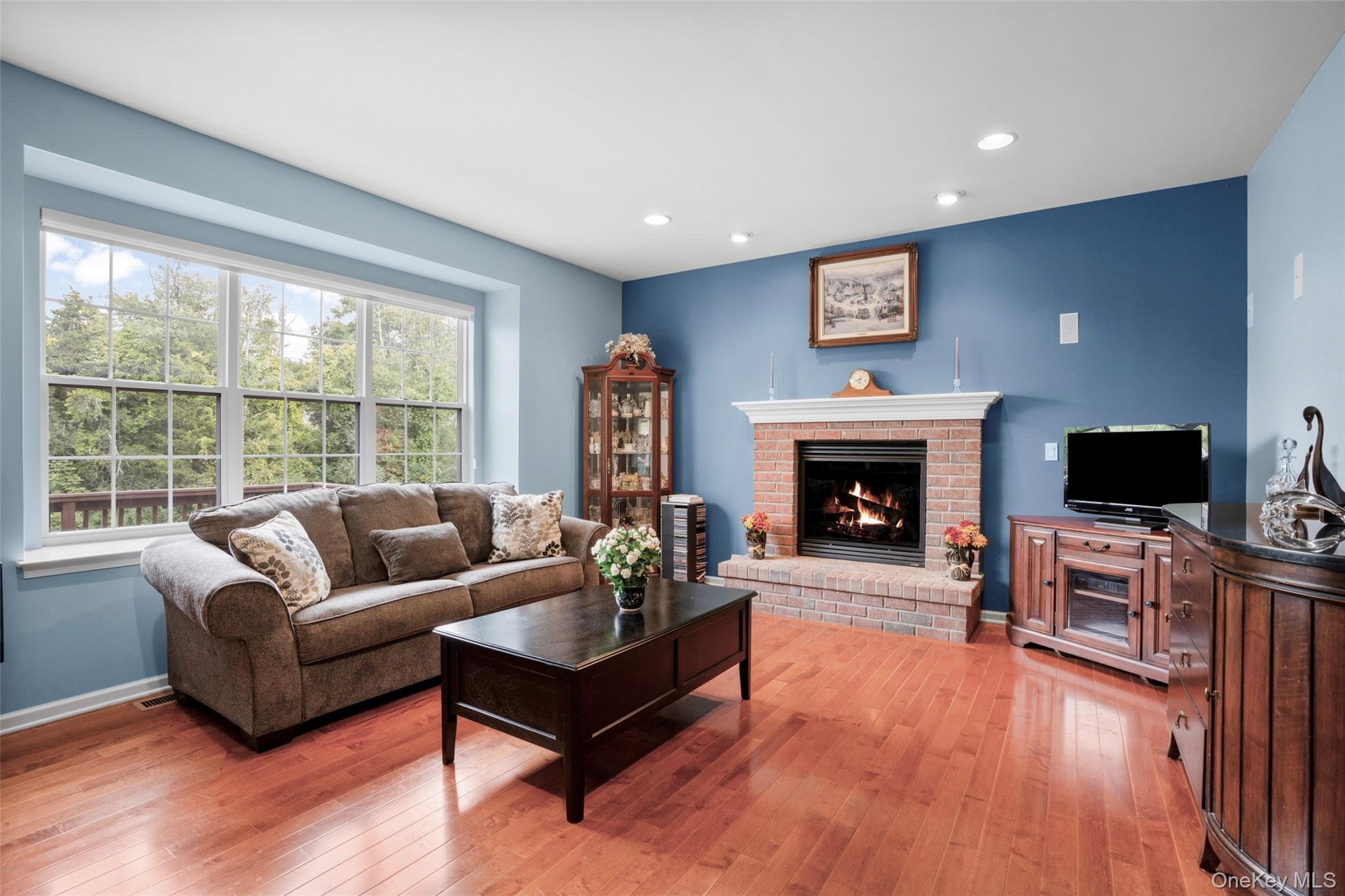 Fishkill, New York 12524, United States, 4 Bedrooms Bedrooms, ,4 BathroomsBathrooms,Residential,Active,209703