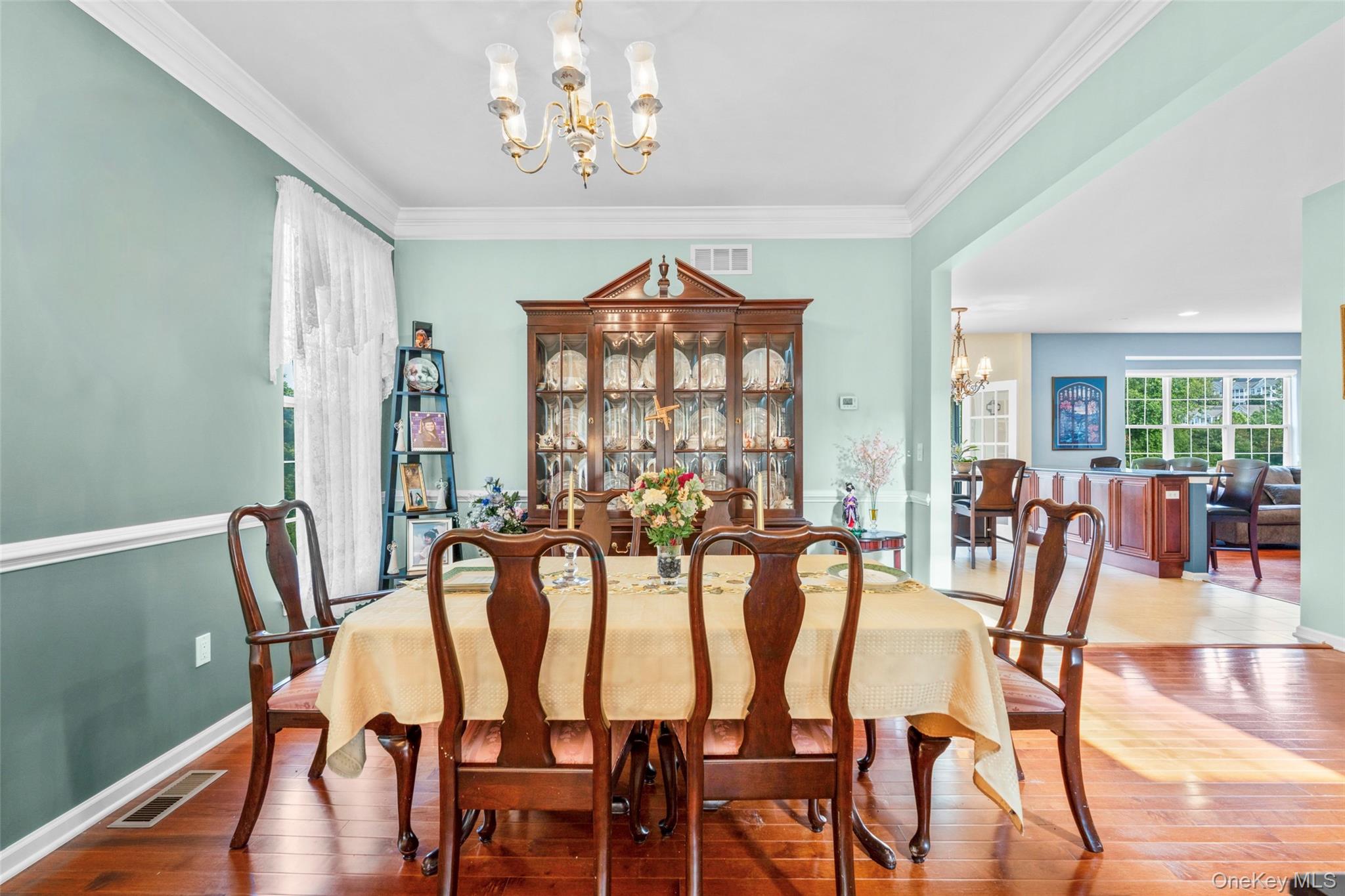 Fishkill, New York 12524, United States, 4 Bedrooms Bedrooms, ,4 BathroomsBathrooms,Residential,Active,209703