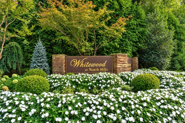 19 WOODCREST DR, ROSLYN, NY 11576 - Image 2a1dcbaaa073b5f27de71cdf60defb7a/1514487261