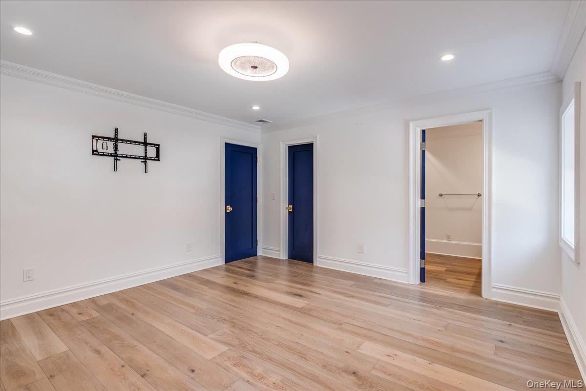 Huntington, New York 11743, United States, 2 Bedrooms Bedrooms, ,2 BathroomsBathrooms,Residential,Active,114751