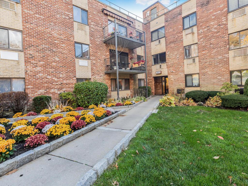 117 Dehaven Drive #242, Yonkers, New York image 1