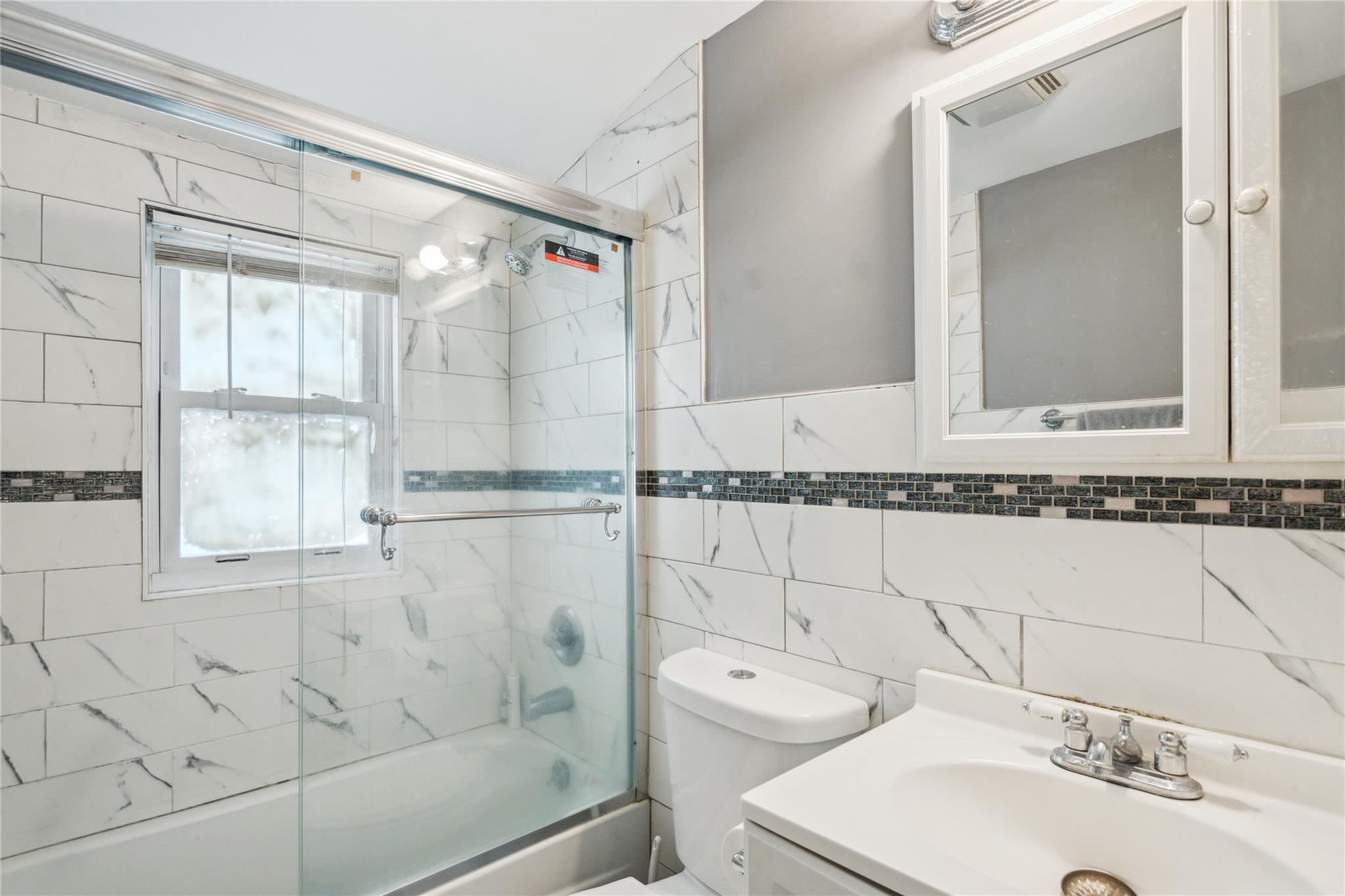 62 S Bretton Road, New Hyde Park, Florida image 14