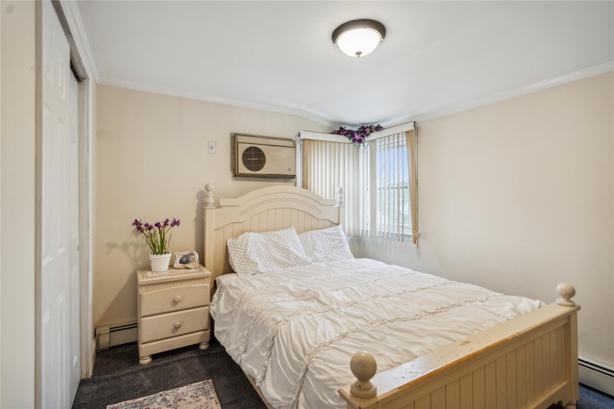 62 S Bretton Road, New Hyde Park, Florida image 12