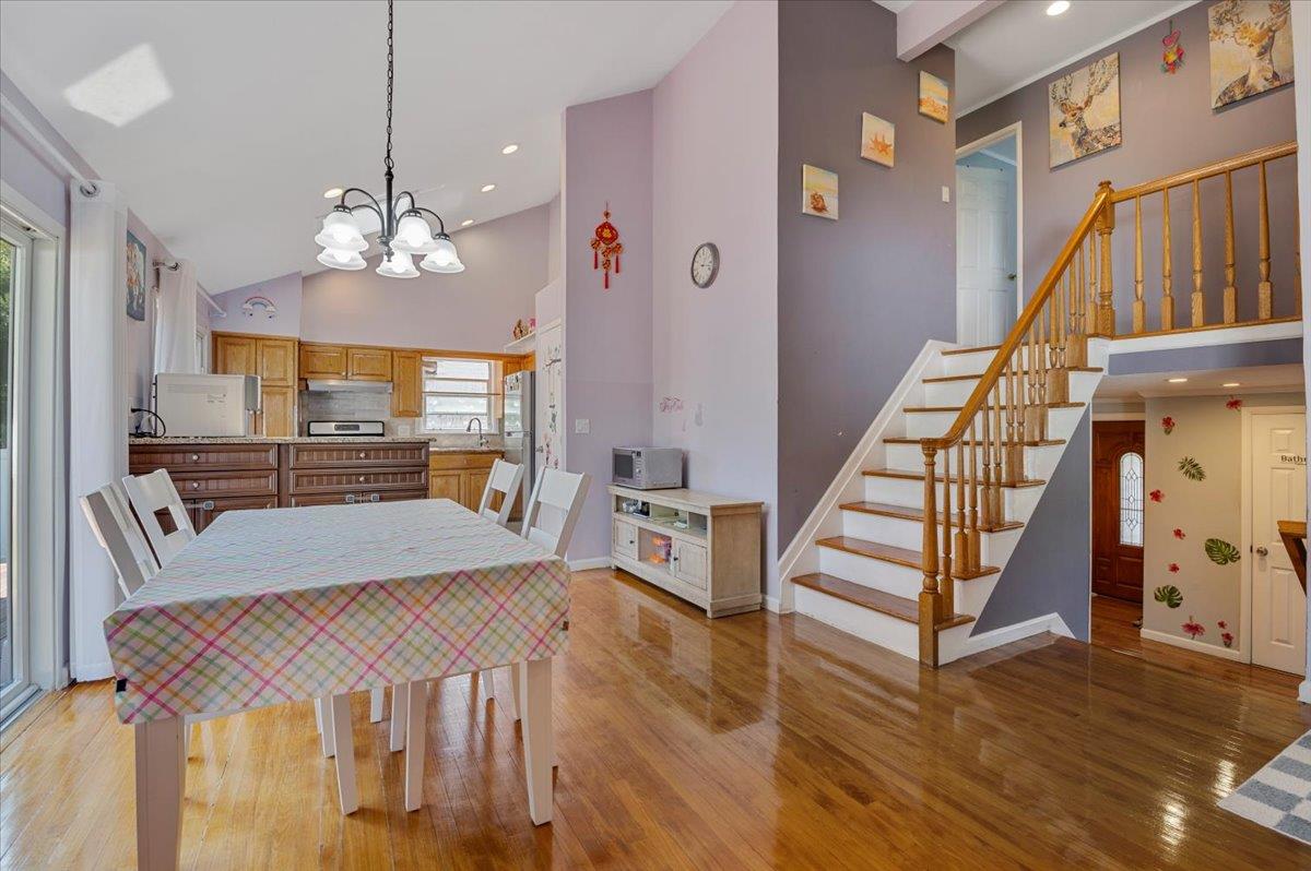 11 Crabapple Lane, Commack, New York image 8