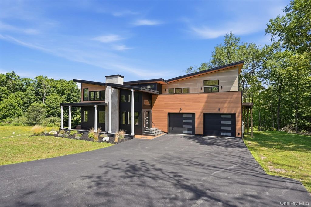 Photo of 30 Coleman Drive, Campbell Hall, NY 10916 (MLS # 1028741)