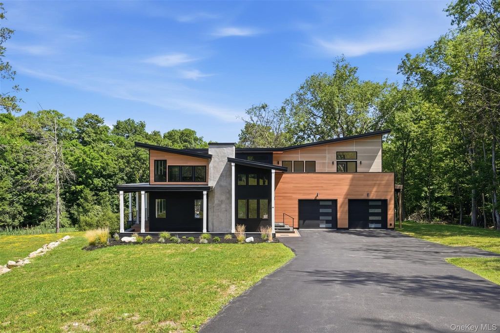 Photo of 30 Coleman Drive, Campbell Hall, NY 10916 (MLS # 1028741)