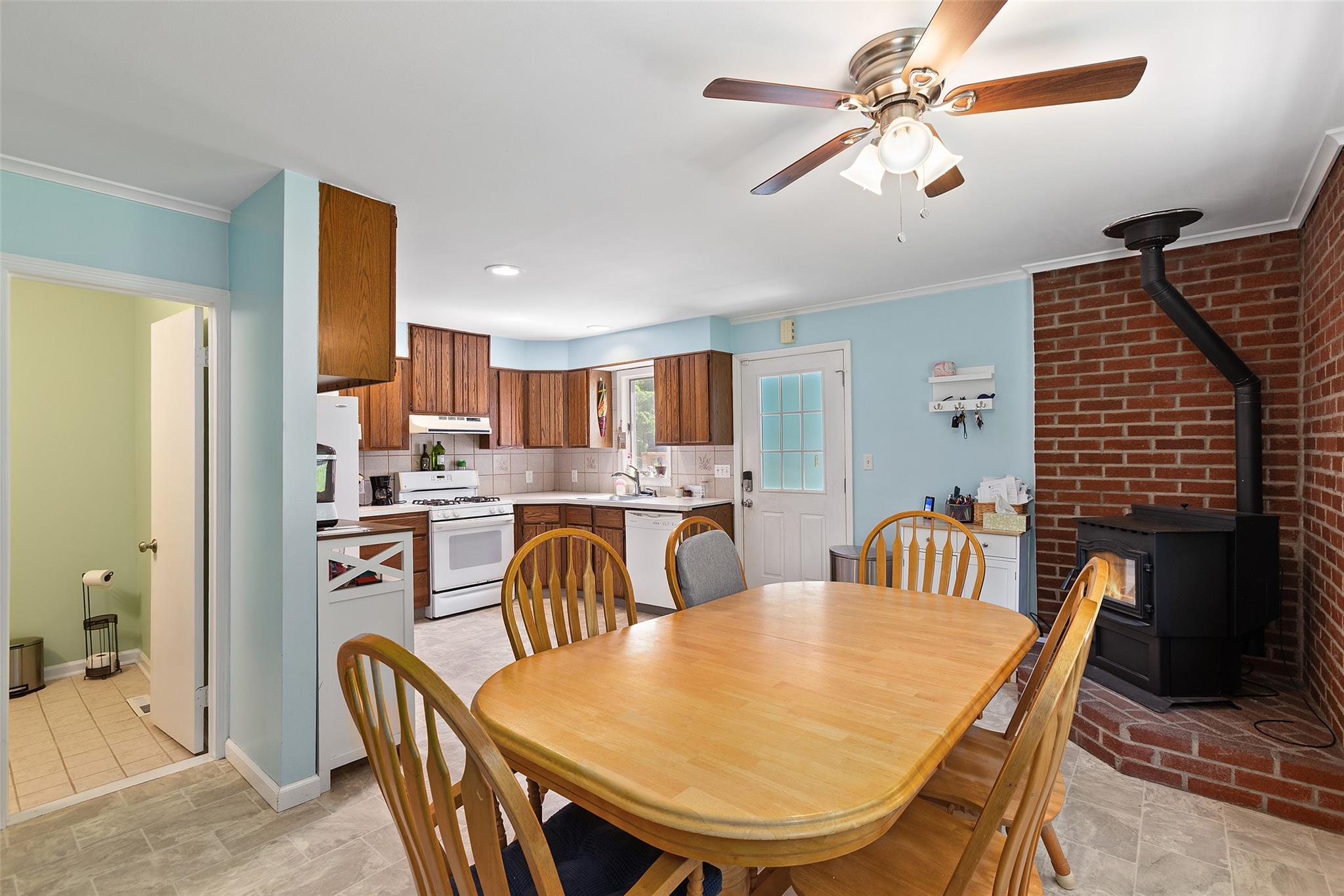 420 Fourth Road, Wappingers Falls, New York image 8