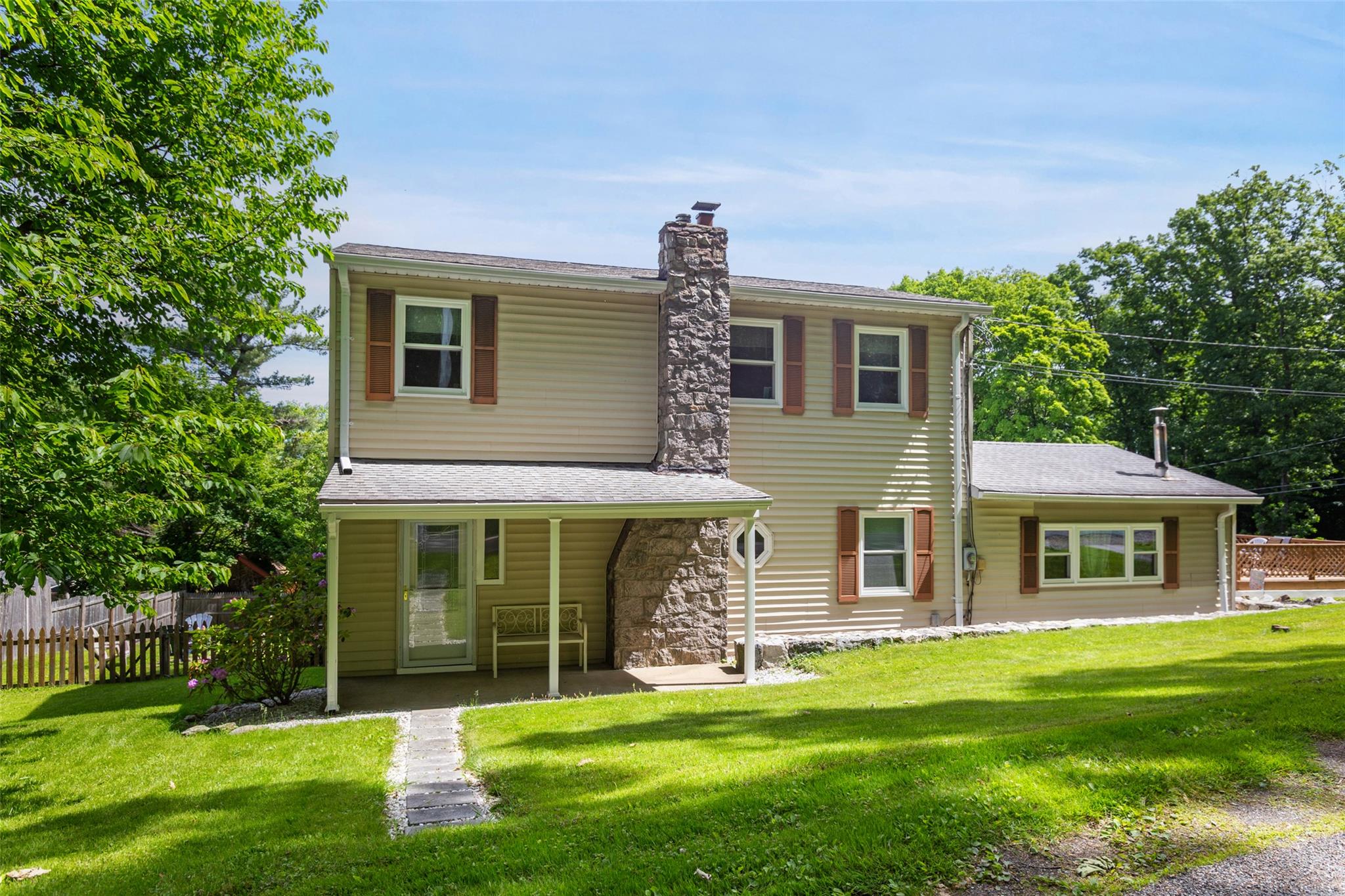 420 Fourth Road, Wappingers Falls, New York image 1