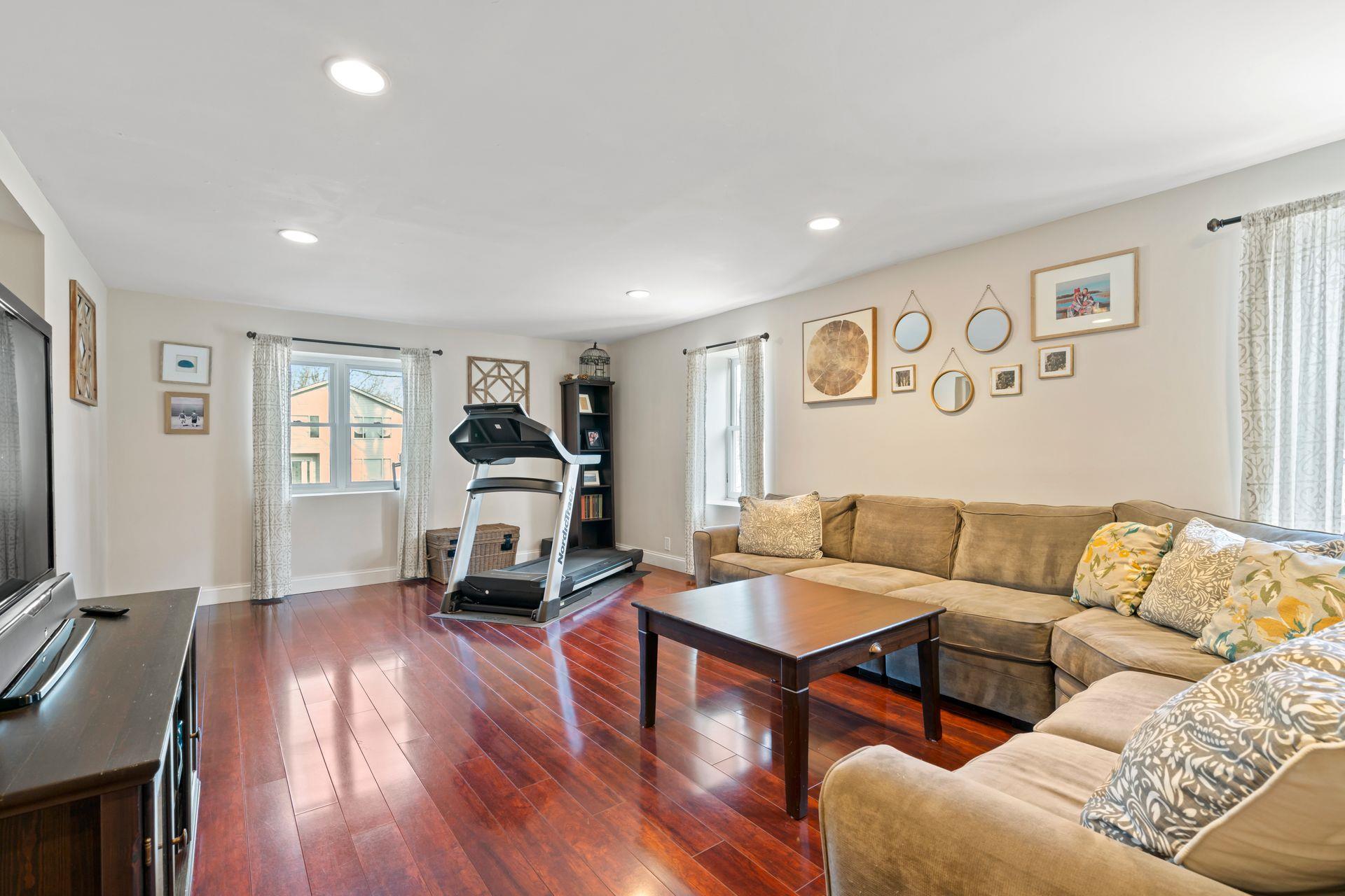 47 Maple Road, Kings Park, New York image 19