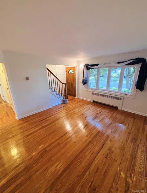 Homes For Rent - 1526 Rhode Avenue<br/> Merrick, NY 11566