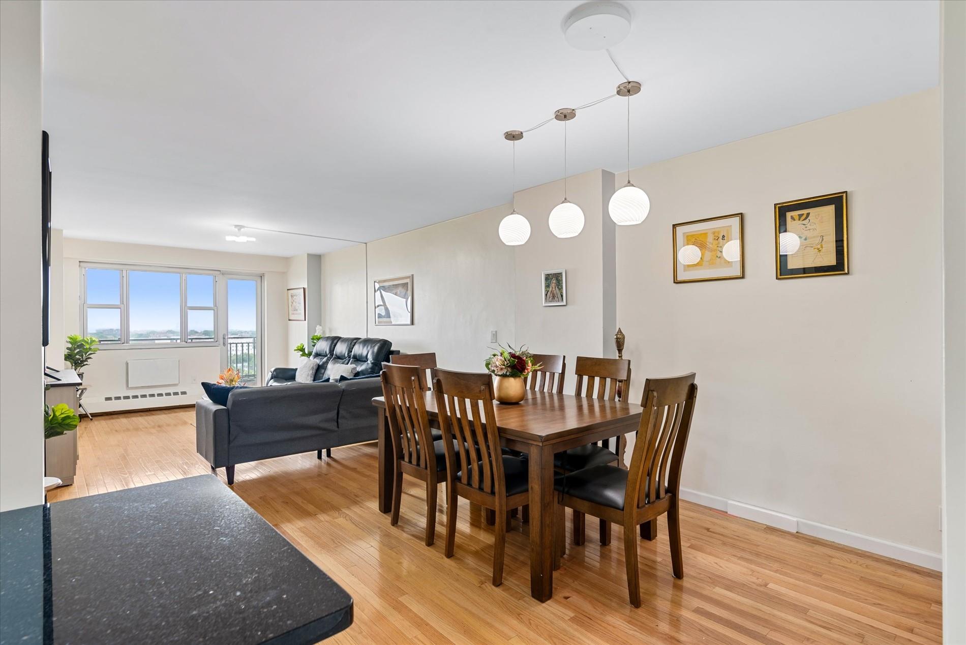 52-30 39th Drive #9S, Woodside, New York image 3