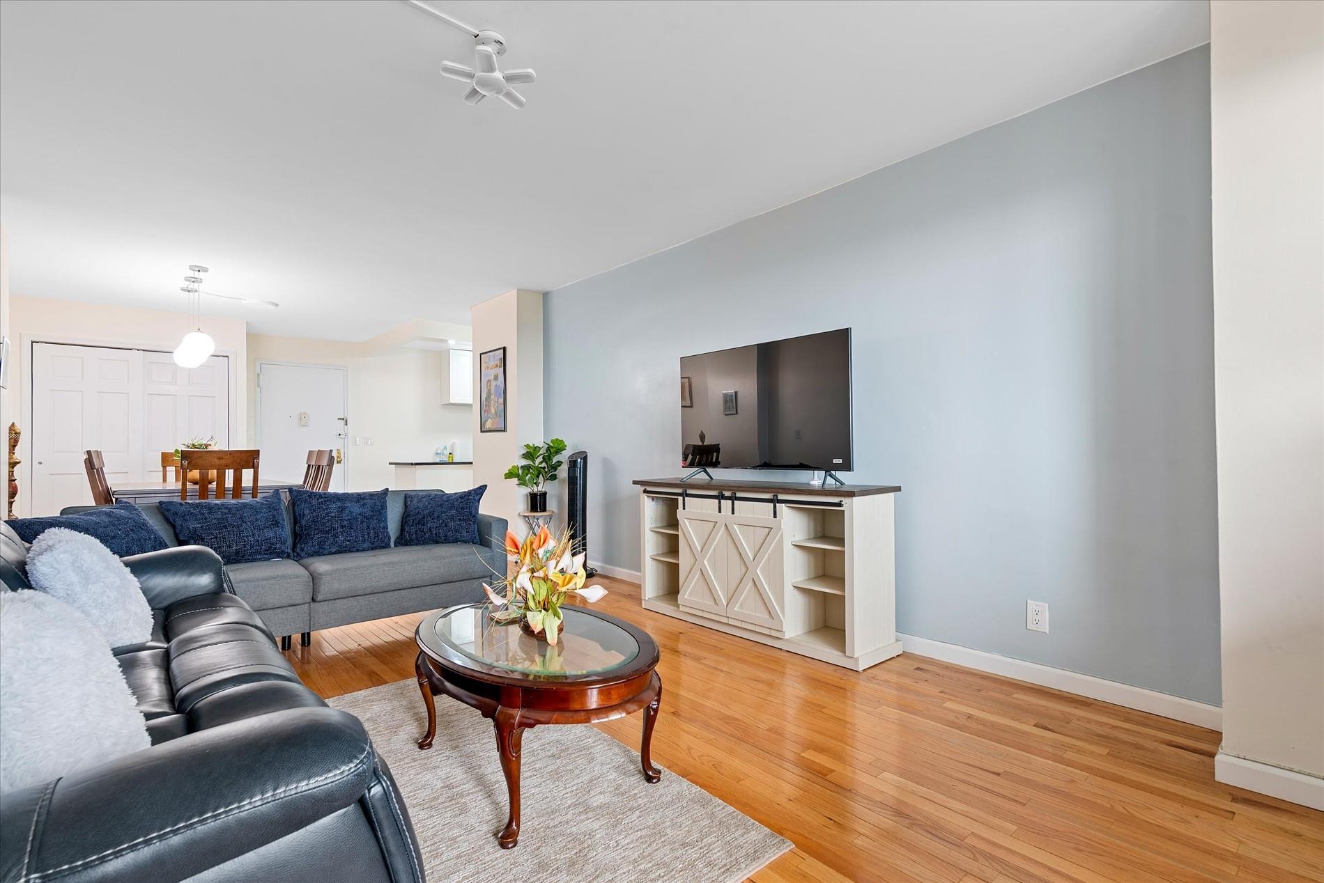 52-30 39th Drive #9S, Woodside, New York image 5