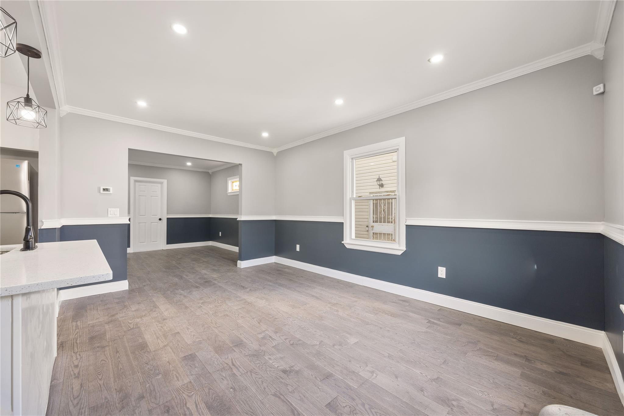 186-09 Dormans Road, Saint Albans, New York image 7