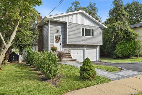 21A Neulist Avenue Port Washington NY 11050