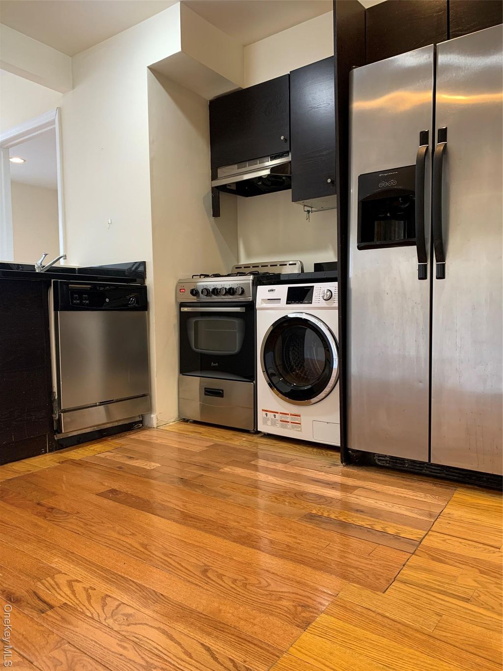 Photo of 82-65 116th Street #603, Richmond Hill North, NY 11418 (MLS # 965548)