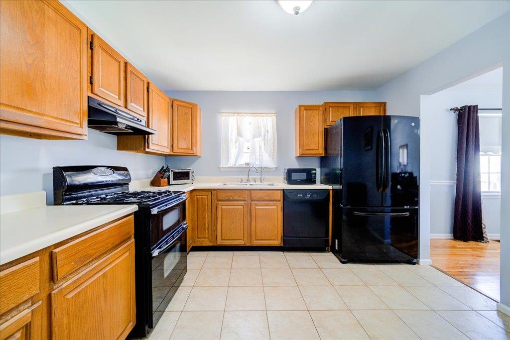 19 Hawkins Street, Poughkeepsie, New York image 9