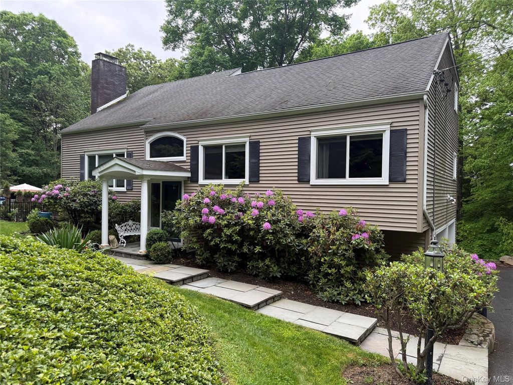Photo of 7 David Road, Somers, NY 10589 (MLS # 1001784)