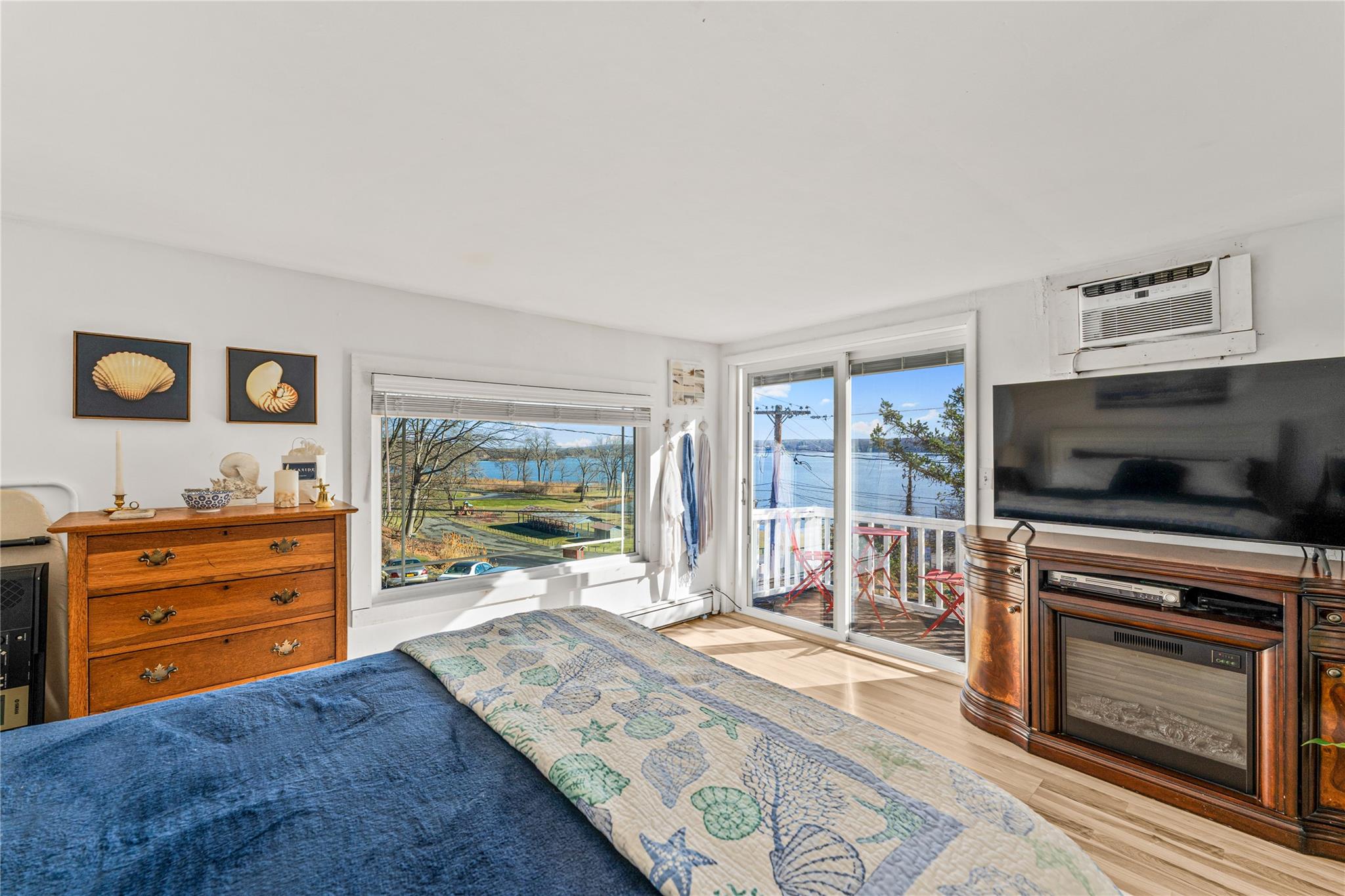 105 Canal St, Port Ewen, New York image 19