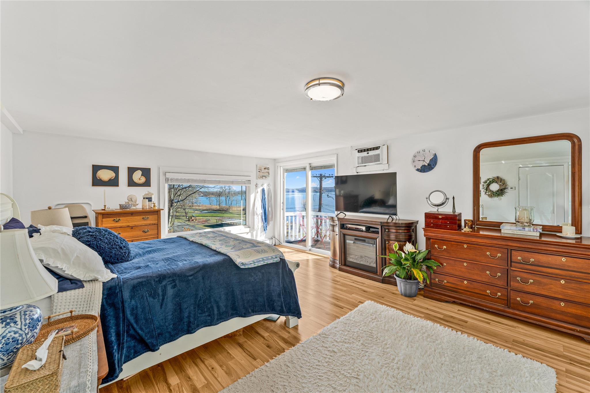 105 Canal St, Port Ewen, New York image 21