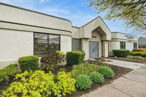 675 Old Country Road Westbury NY 11590
