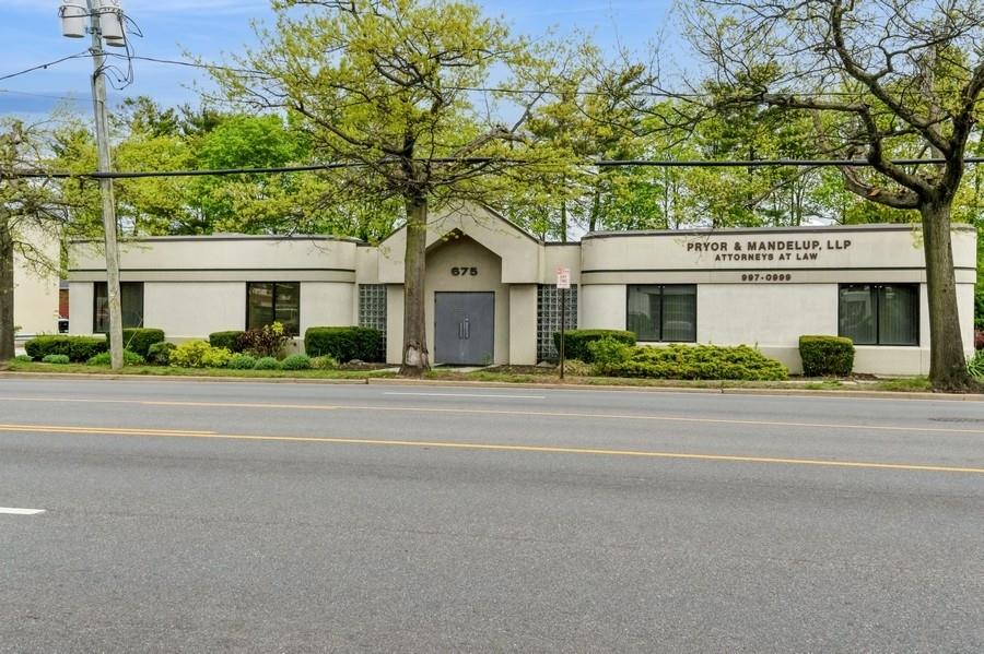 675 Old Country Road