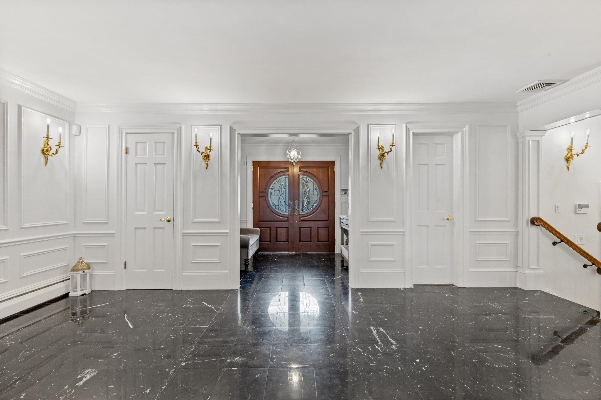187 Jackson Avenue, Pelham, New York image 2