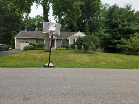 Homes For Sale - 22 Wasson Drive<br/> Dutchess County, Poughkeepsie, NY 12603