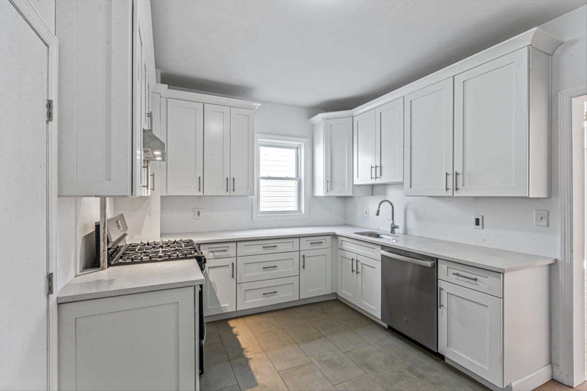103-31 S 105th Street, Ozone Park, New York image 7