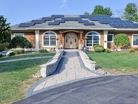 10 Fountayne Court Washingtonville NY 10992