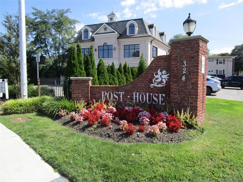 Photo of 324 Post Avenue #1G, Westbury, NY 11590 (MLS # 1009299)