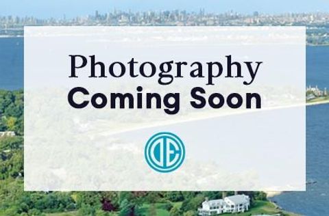 220 Woodside Drive Hewlett Bay Park NY 11557