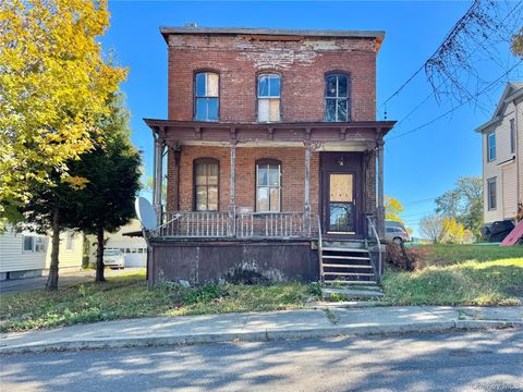 Photo of 8 Howell Street, Catskill, NY 12414 (MLS # 927514)