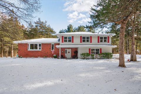 15 Royal Oak Road Stone Ridge NY 12484