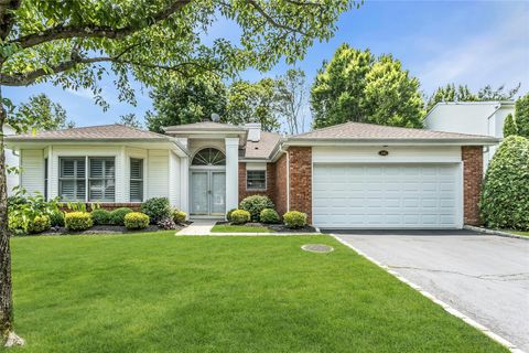 165 Country Club Drive Commack NY 11725