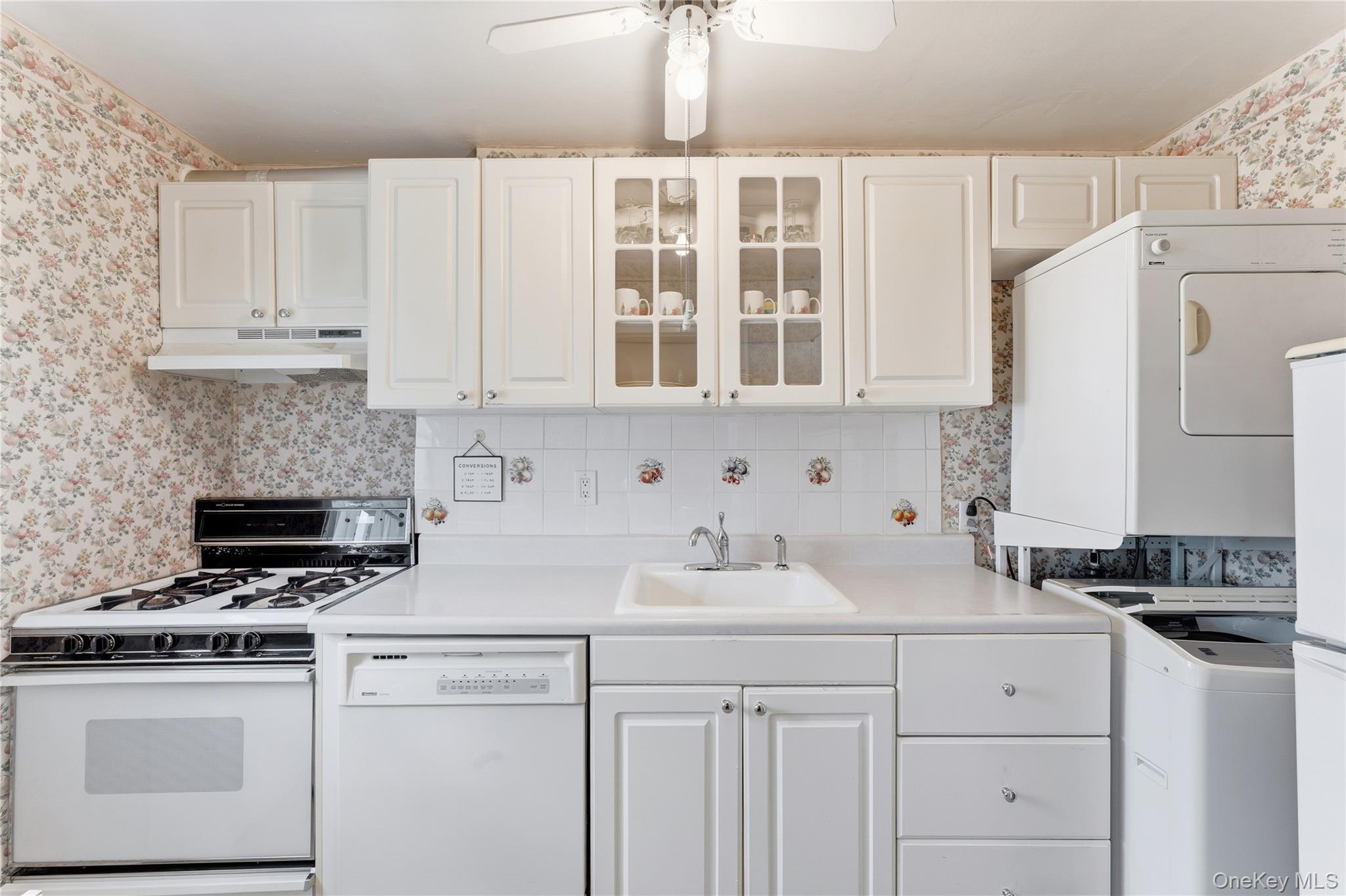 72-45 Little Neck Parkway upper