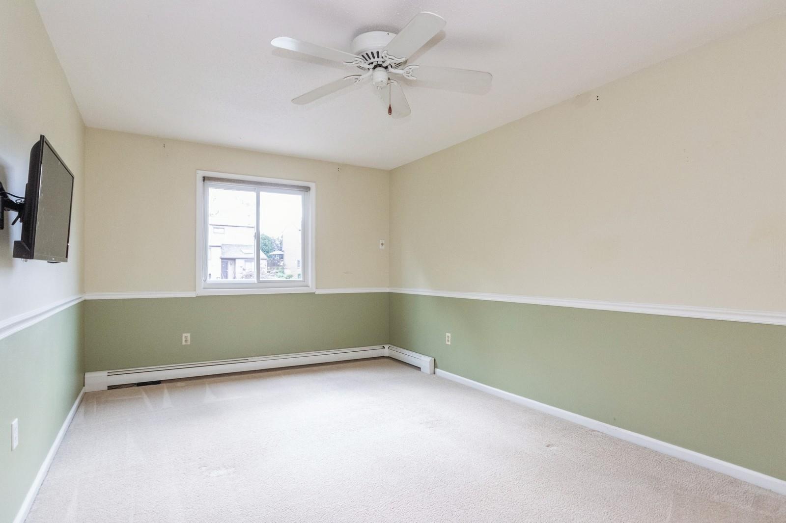 Fishkill, New York 12524, United States, 2 Bedrooms Bedrooms, ,2 BathroomsBathrooms,Residential,Active,186793